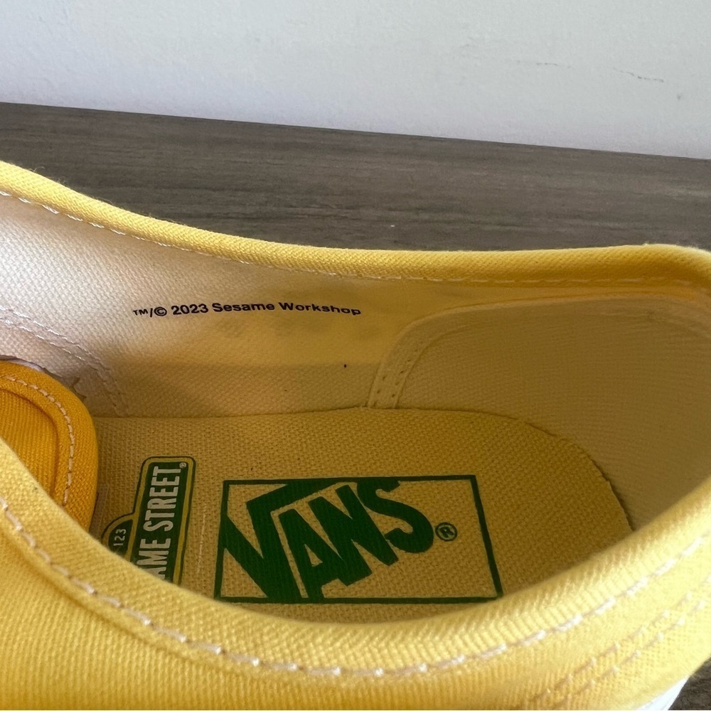 Vans NEW Sesame Street X Authentic Sesame Street Family Unisex Shoe Size 8 / 6.5 - Picture 10 of 11